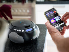 Lenco Radio op Batterijen - Draagbare Radio CD-speler met MP3 en Bluetooth - SCD-331BK - Zwart •