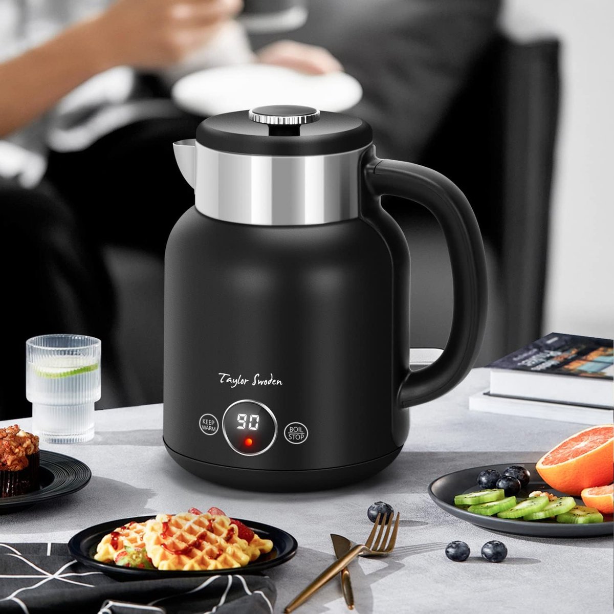 Waterkoker met temperatuurregeling - Retro - 1.7L - 2200W - Zwart