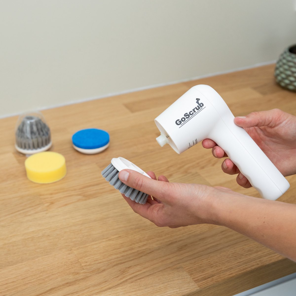 Elektrische Schoonmaakborstel – Elektrische Schrobber - Schrobborstel – Wit - Mini - GoScrub® •
