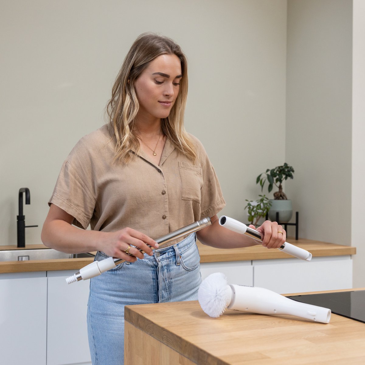 Elektrische Schoonmaakborstel – Elektrische Schrobber - Schrobborstel – Wit - V2 - GoScrub® •