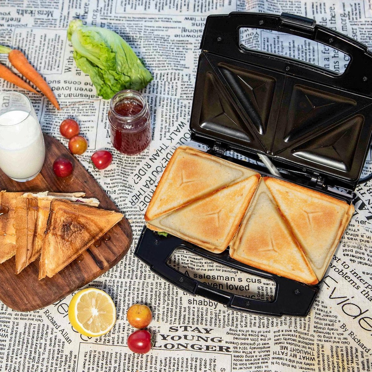 Aigostar Tosti ijzer - Sandwich maker - 800W - Zwart