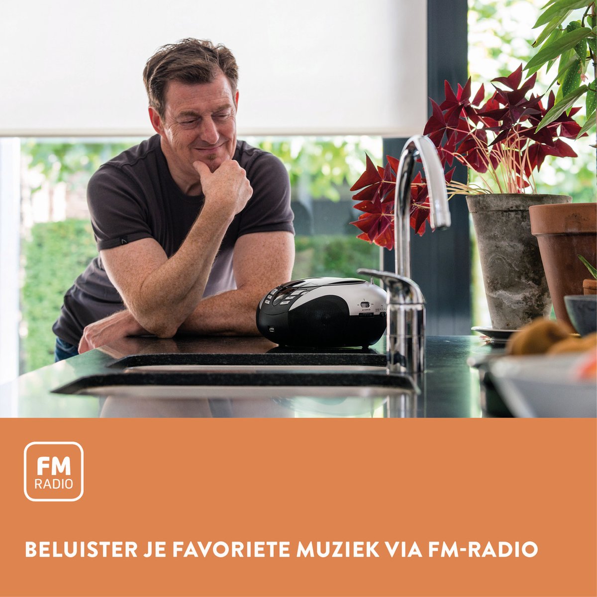 Lenco SCD-37 - Draagbare radio CD speler met MP3 optie en USB - Zilver •