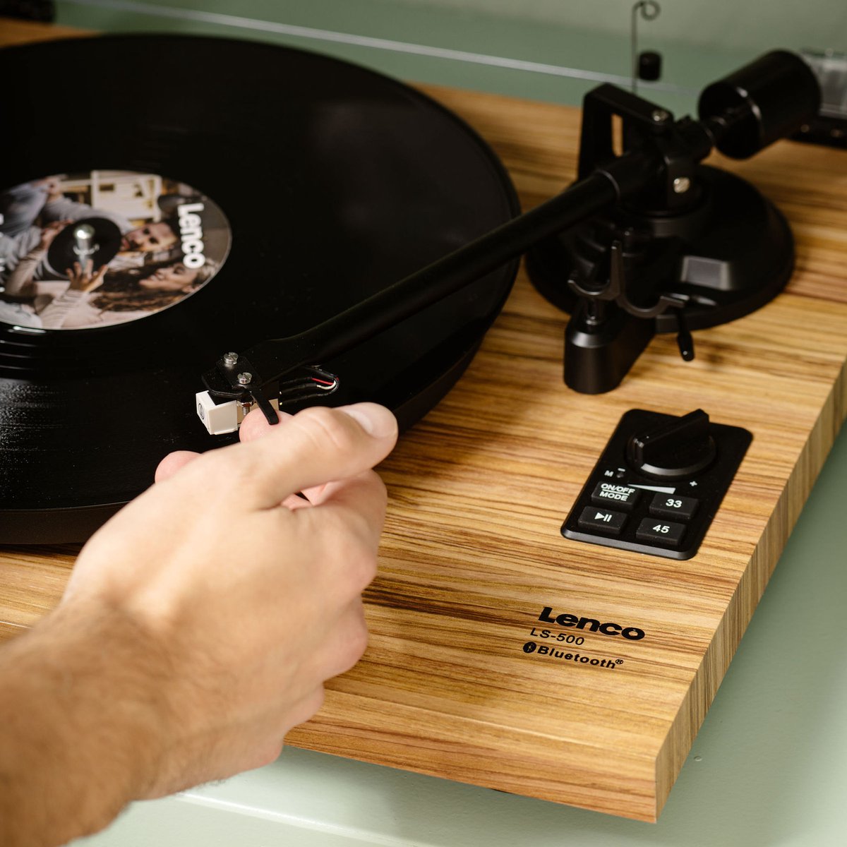 Lenco Platenspeler met Bluetooth - Twee externe Speakers - Ingebouwde Versterker - LS-500OK - Hout •