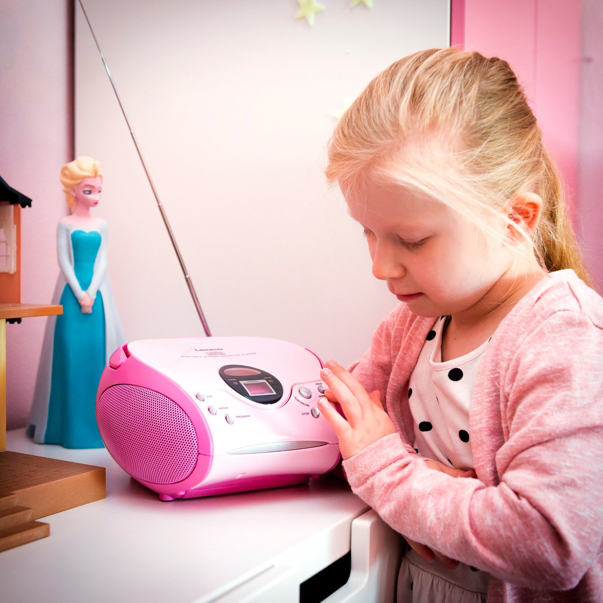 Lenco SCD-24 - Draagbare radio CD speler met AUX-uitgang - Roze •