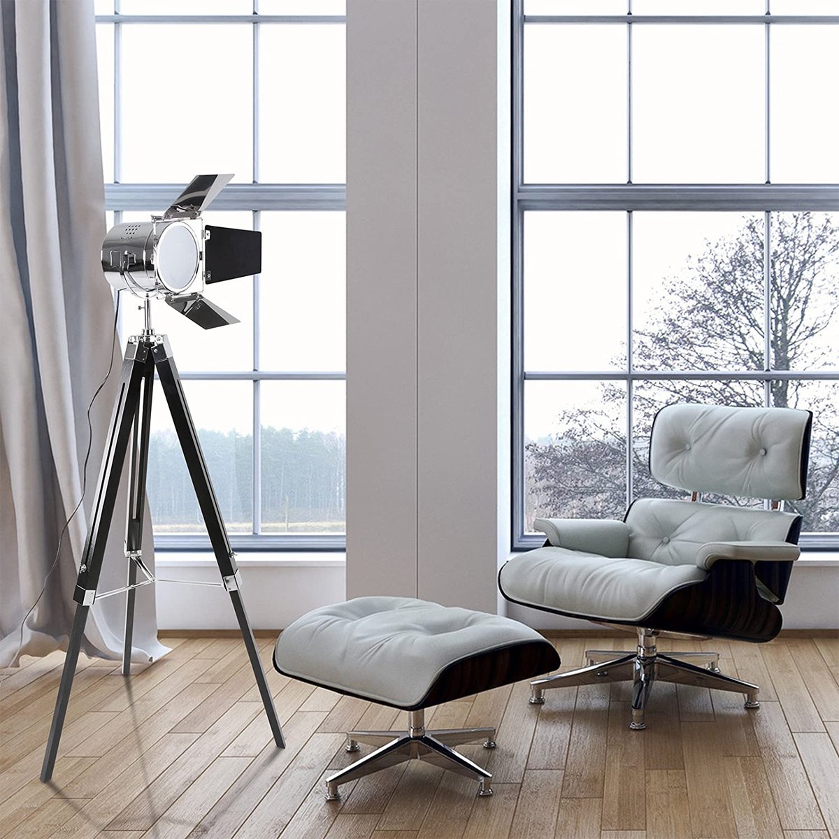 Jago - Staande Vloerlamp met Houten Statief - Chromen Lampenkap - Hoogte Verstelbaar tot max. 148 cm - Vintage/Industriële Lamp - Studiolamp met Statief - Zwart