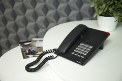 Profoon TX-310 Bureautelefoon - Klassiek desk model met waarschuwingslamp - Zwart •