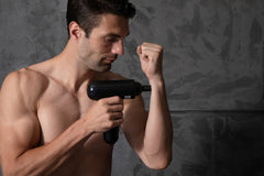 Melissa Massage Pistool - Massage Gun - Oplaadbaar via USB - 4 Massagekoppen inbegrepen - Massagepistool 16770047 - Zwart •