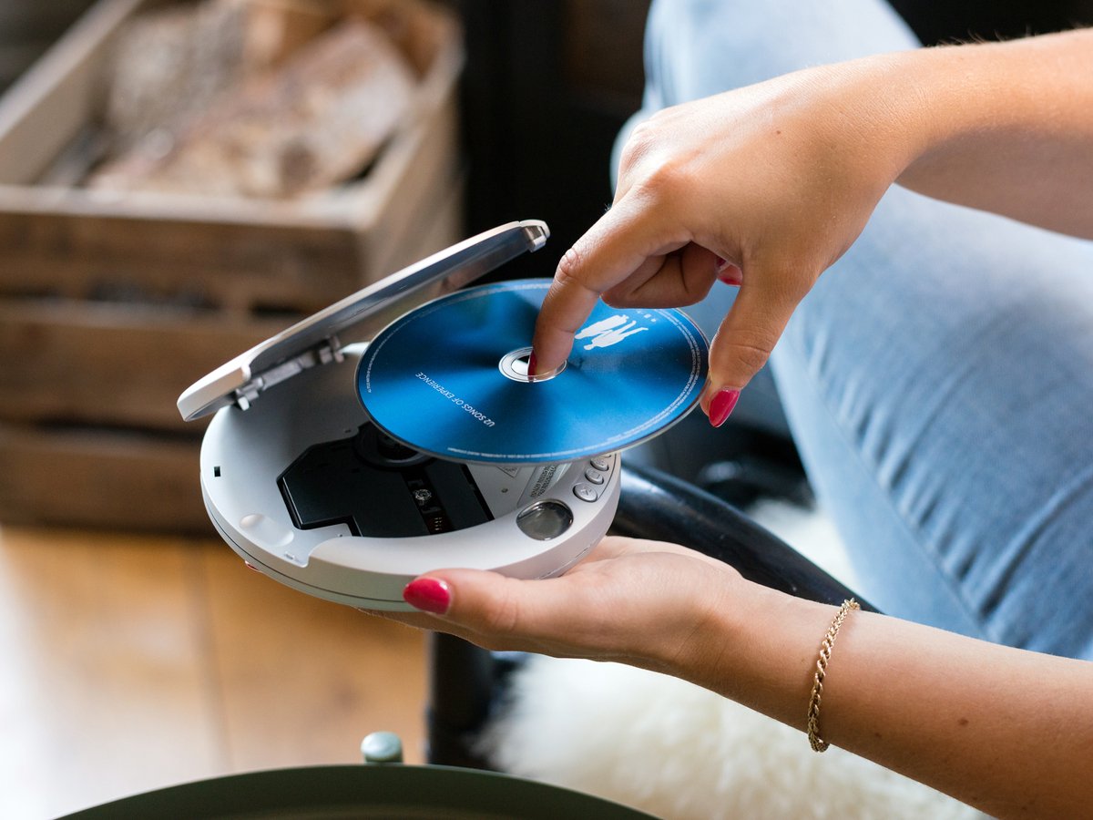 Lenco CD-201SI Discman - Draagbare CD-MP3 Speler met Anti-Shock bescherming - Zilver