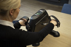 Fysic FW12 - Stoelfiets met display - Mobiliteitstrainer - Zwart