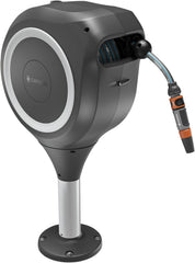 Gardena Terrasslangbox RollUp M 20 m •