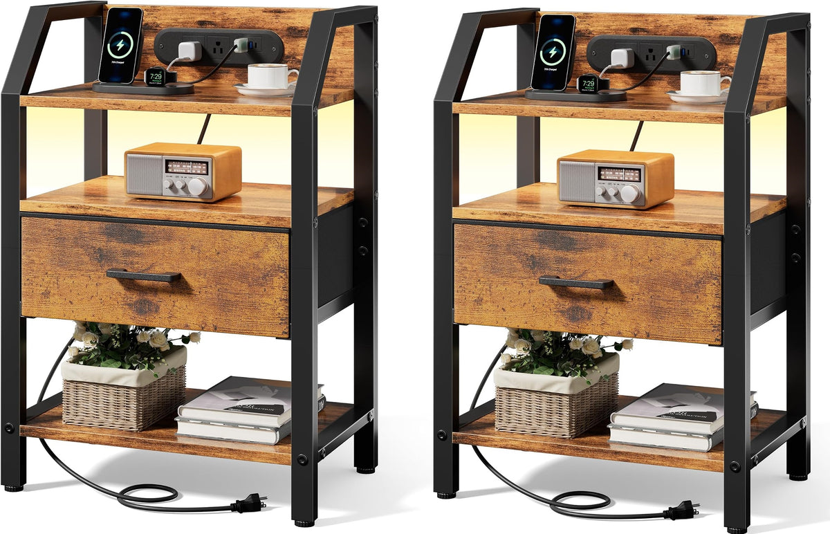 HLDIRECT Nachtkastje met oplaadstation, set van 2, LED-nachtkastje met stoffen lade en opbergplanken, nachtkastje met USB-poorten en stopcontacten voor de slaapkamer, bijzettafel voor de woonkamer (rustiek)